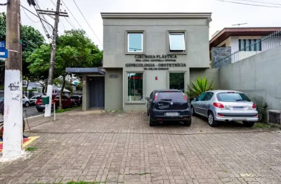Casa comercial na avenida indianópolis, n. 1539 • 260 m²