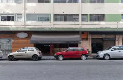 Loja na rua professor sebastião soares de faria, n. 41 • 90 m²
