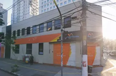 Sobreloja na praça benedito calixto, n. 26 • 220 m²