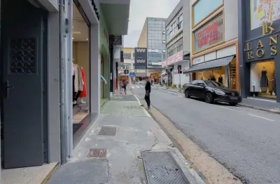 Sobreloja na rua carmo cintra, n. 36 - sala 3 • 53 m²
