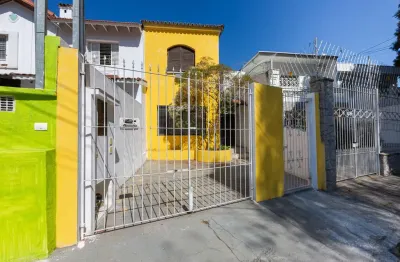 Casa comercial na rua professor frontino guimarães, n. 155 • 160 m²