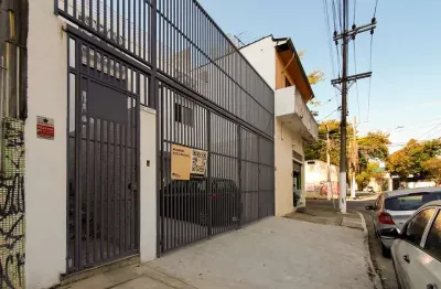 Casa comercial na rua josé epaminondas de oliveira, n. 207 • 150 m²