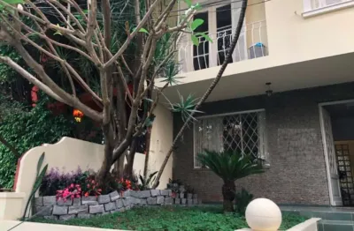 Casa comercial na rua cardoso de almeida, n. 1005 - casa 4 • 53 m²