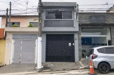 Casa comercial na rua elisio ferreira, n. 311 • 140 m²