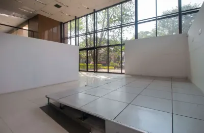Loja na avenida engenheiro luiz carlos berrini, n. 716 • 560 m²