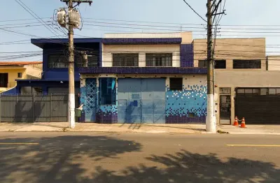Prédio comercial na avenida montemagno, n. 2444 • 600 m²