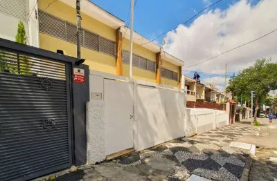 Casa comercial para alugar na Rua Ytaipu, 167, Mirandópolis, São Paulo