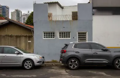 Casa comercial com 9 salas para alugar na Rua Pedro Noel, 23, Jardim das Acacias, São Paulo