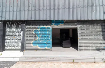 Casa comercial na avenida miguel conejo, n. 974 • 150 m²