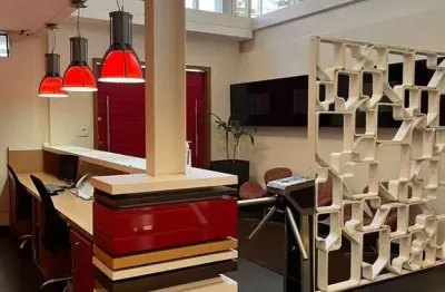 Casa comercial na rua joaquim de almeida, n. 508 • 700 m²
