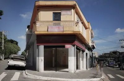 Loja na avenida general penha brasil, n. 239 • 150 m²