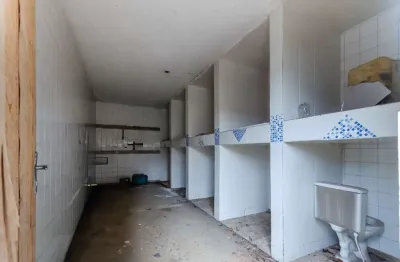 Casa comercial na rua brigadeiro gavião peixoto, n. 557 • 530 m²