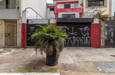 Casa comercial na rua antônio carlos, n. 656 • 470 m²