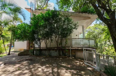 Casa comercial na rua desembargador paulo passaláqua, n. 200 • 700 m²