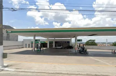 Loja em posto na avenida doutor assis ribeiro, n. 10555 • 70 m²