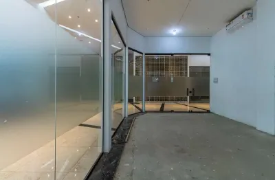 Loja em galeria na rua joaquim murtinho, n. 42 - loja 33 • 17 m²