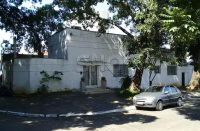 Casa comercial na rua cacilda becker, n. 91 • 230 m²