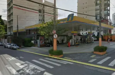 Loja em posto na rua brigadeiro galvão, n. 772 • 623 m²