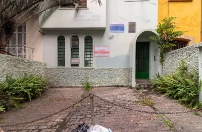 Casa comercial com 2 salas para alugar na Rua Iperoig, 649, Perdizes, São Paulo