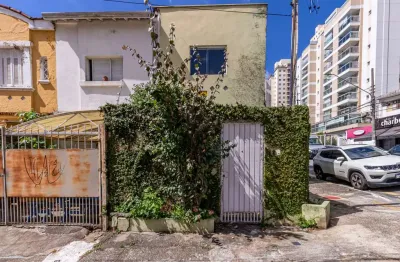 Casa comercial na rua doutor augusto de miranda, n. 529 • 156 m²