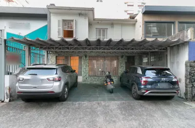 Casa comercial na rua osório duque estrada, n. 37 • 200 m²