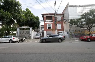 Casa comercial na rua cesário ramalho, n. 566 • 250 m²