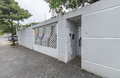 Casa comercial na rua visconde de indaiatuba, n. 141 • 346 m²