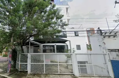 Prédio comercial na rua gregório paes de almeida, n. 73 • 550 m²