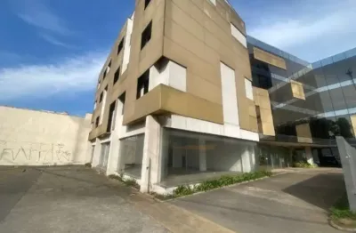 Prédio comercial na rua luiz seráphico júnior, n. 1070 • 1719 m²