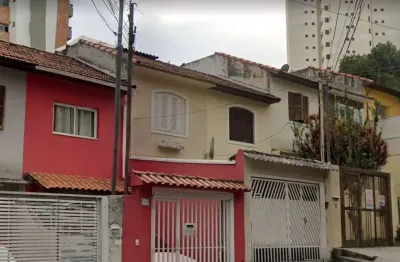 Casa comercial na rua engenheiro jorge oliva, n. 218 • 120 m²