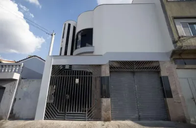 Casa comercial na avenida alberto byington, n. 655 • 600 m²