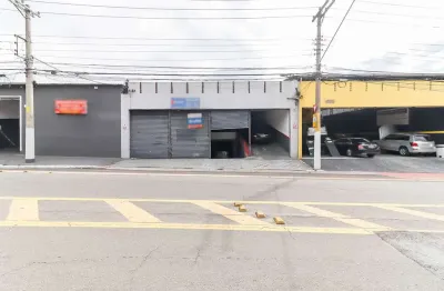 Galpão na avenida josé maria whitaker, n. 1232 • 450 m²