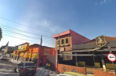 Casa comercial na avenida itaberaba, n. 148 • 250 m²