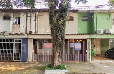 Casa comercial na rua são benedito, n. 1883 • 85 m²