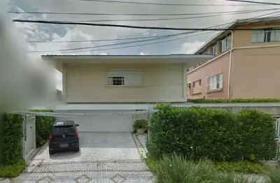 Casa comercial na rua livreiro saraiva, n. 129 • 470 m²