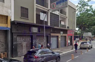 Loja na rua vinte e cinco de março, n. 564 • 101 m²