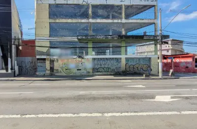 Loja na avenida guarapiranga, n. 811 - loja 1° andar • 180 m²