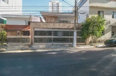 Casa comercial na rua nelson de godói pereira, n. 170 • 295 m²