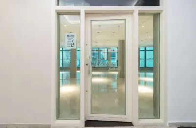 Loja em shopping na rua barão de paranapiacaba, n. 40 • 110 m²