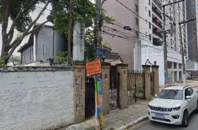 Casa comercial na rua pedro cacunda, n. 460 • 500 m²