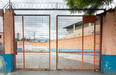 Loja na avenida carlos caldeira filho, n. 3217 • 580 m²