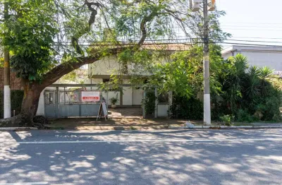 Casa comercial na avenida afrânio peixoto, n. 245 • 400 m²