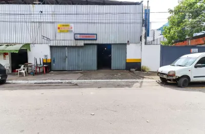 Galpão na rua conceição de monte alegre, n. 49 • 250 m²