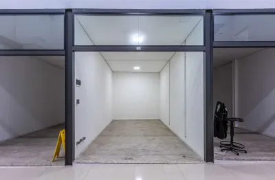 Loja em galeria na rua ibitirama, n. 197 - loja 10 • 16 m²