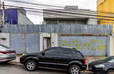 Casa comercial na avenida general valdomiro de lima, n. 887 • 650 m²