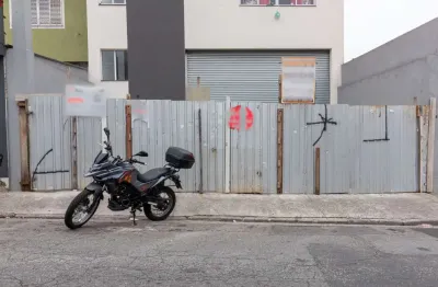 Casa comercial na rua margarida cardoso dos santos, n. 300 • 434 m²