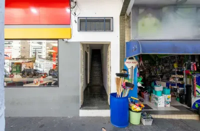 Prédio comercial na avenida fagundes filho, n. 915 - sala 01 • 24 m²