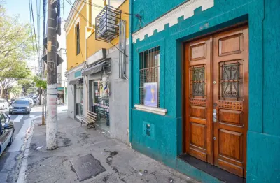 Casa comercial na rua manoel dutra, n. 438 - casa 1 • 50 m²