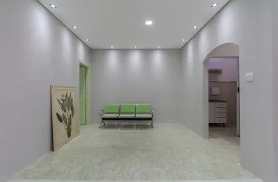 Casa comercial com 8 salas para alugar na Rua Coriolano, 161, Vila Romana, São Paulo