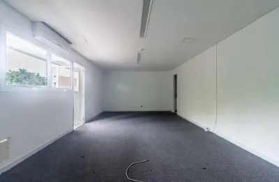 Sala comercial na rua benedito fernandes, n. 545 - sala 109 • 52 m²